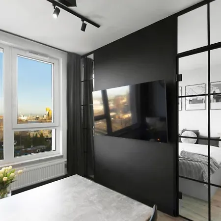 Elite Chlebova Shipyard *