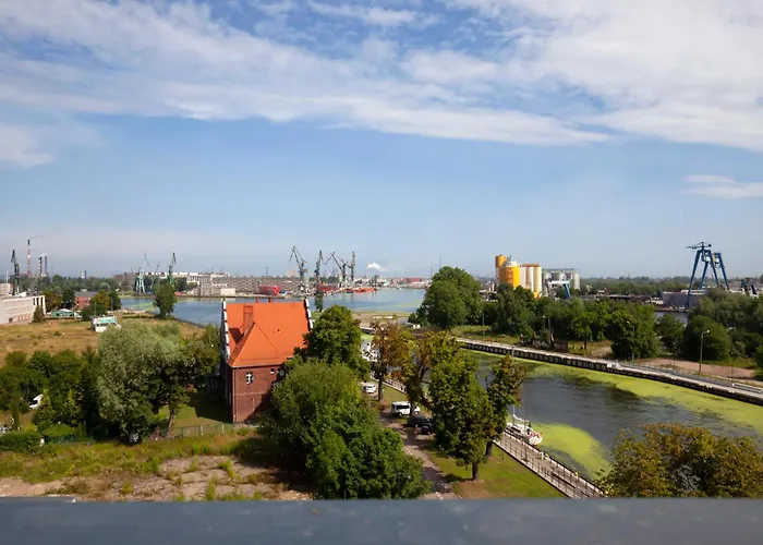 Elite Chlebova Shipyard