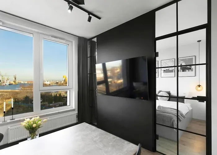 Elite Chlebova Shipyard *